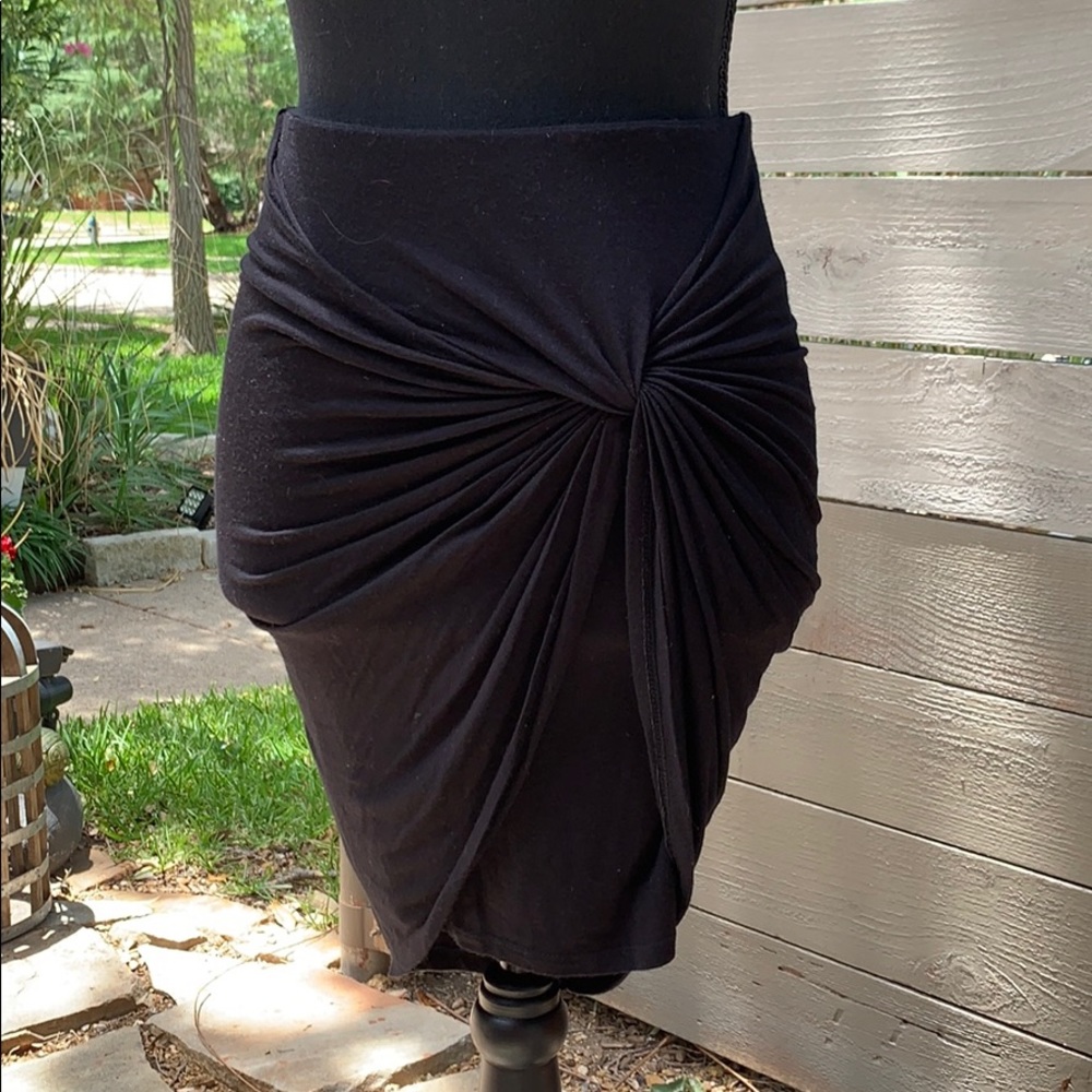 Forever 21 High Low Black Knot Skirt